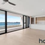 305/41 Honeysuckle Drive, NEWCASTLE, NSW 2300