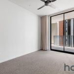 305/41 Honeysuckle Drive, NEWCASTLE, NSW 2300